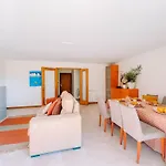 Just Like - Casa Lima