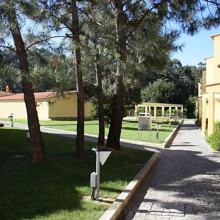 Just Like - Casa Lima Lanhelas
