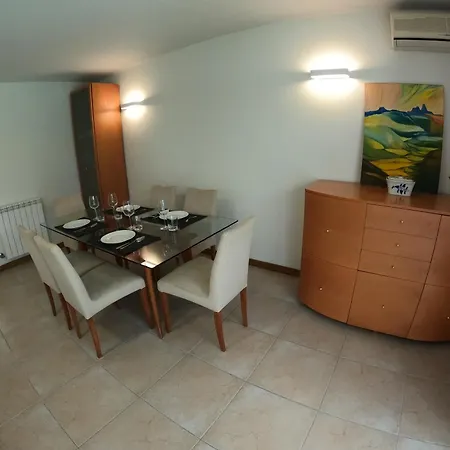 Just Like - Casa Lima Vila Caminha
