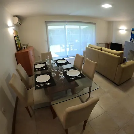 Just Like - Casa Lima Lanhelas