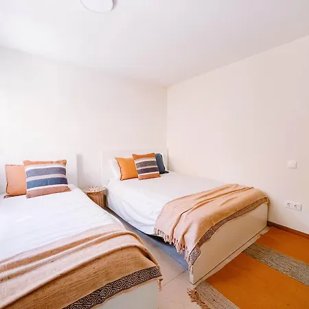 Just Like - Casa Lima